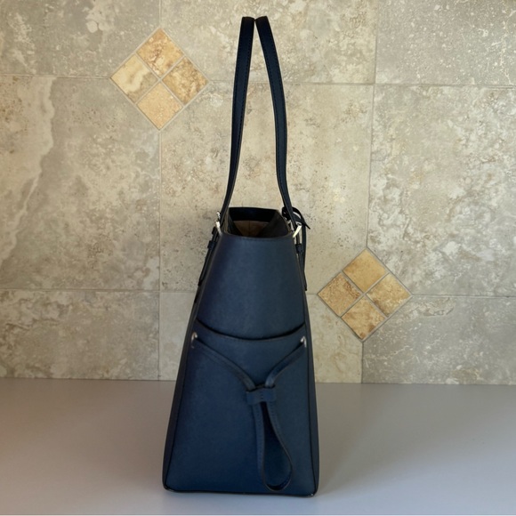 Michael Kors Gilly Large Drawstring Tote Shoulder Bag Dark Navy/Silver - Picture 6 of 12